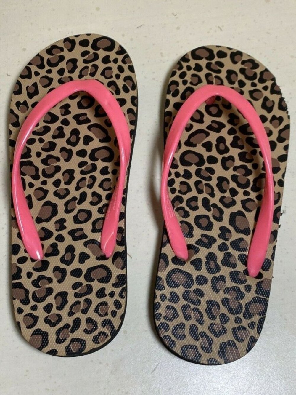 girls leopard print pink flip flops size small 13-1